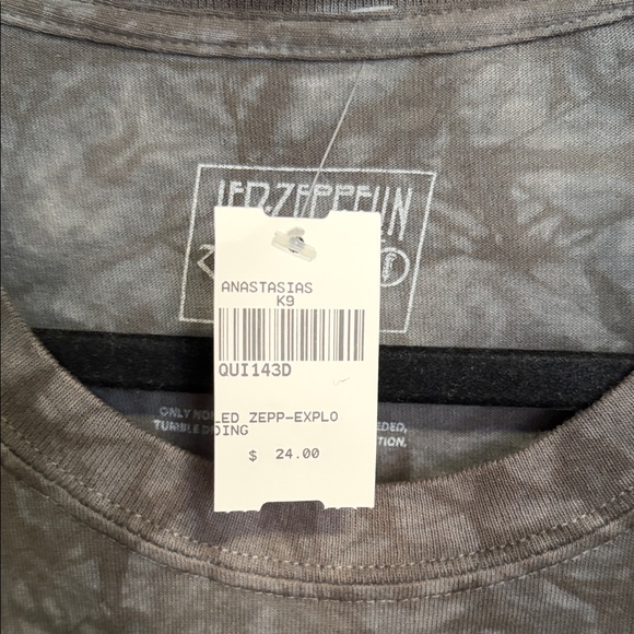 Black Graphic T-Shirt - Picture 2 of 4